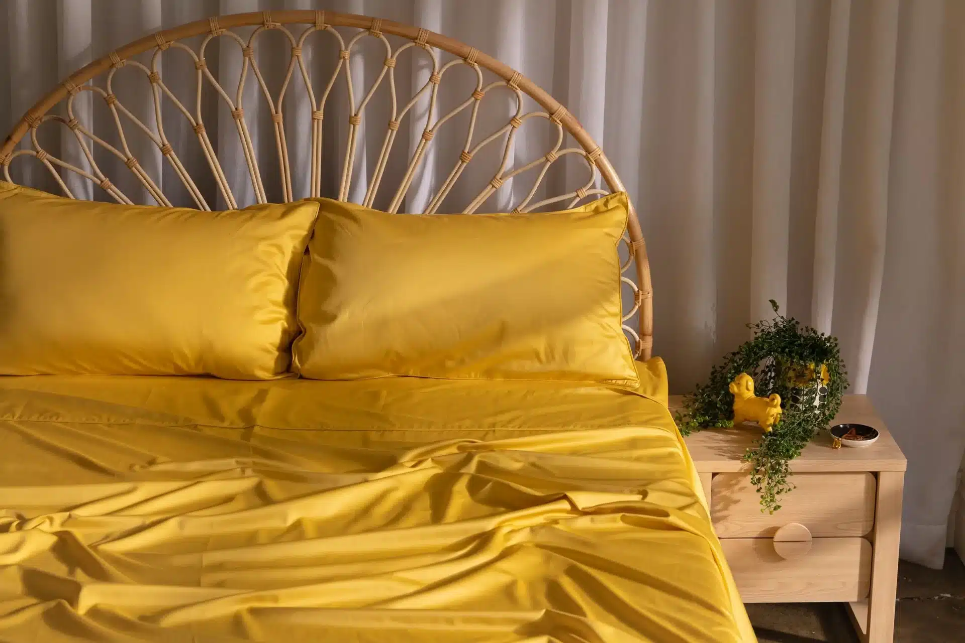 Yellow-Bed-Linen-Bedding